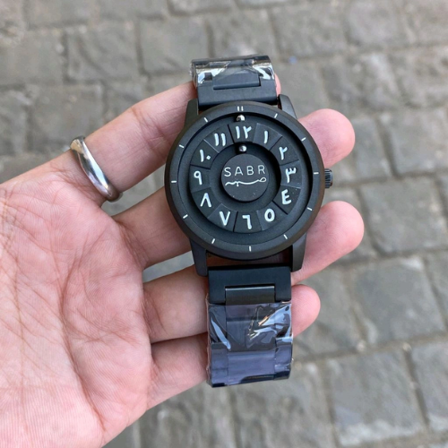 Reloj SABR Original - Minimalismo árabe. Estilo que habla sin palabras.