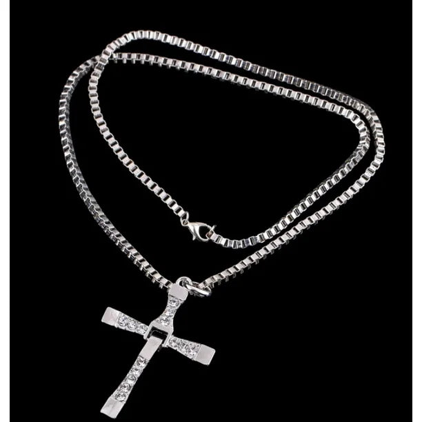Collar Cruz Toretto - DE PLATA